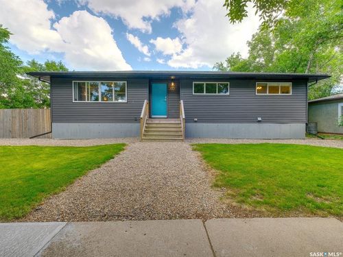 312 4th Avenue E, Rosetown, SK, S0L2V0 | Card Image
