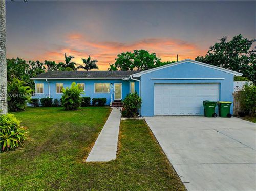 94 Ne 17th St, Homestead, FL, 33030-4515 | Card Image