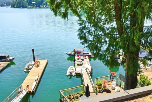 2848 Panorama Dr, North Vancouver, BC, V7G1V6 | Card Image