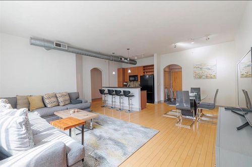 3205-1901 Post Oak Boulevard, Houston, TX, 77056 | Card Image