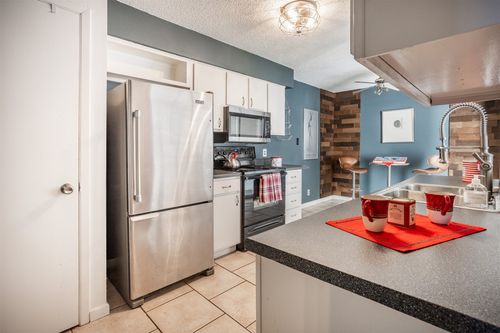 1720 Timber Ridge Dr, Austin, TX, 78741-5543 | Card Image