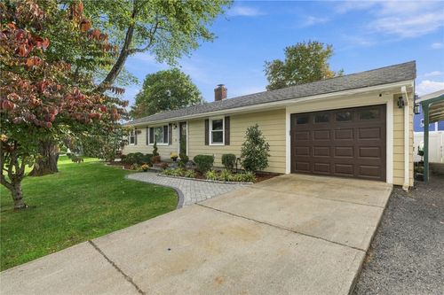 12 Peach Blossom Ln, Greenville, RI, 02828-1114 | Card Image