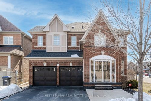 4 Beresford Cres, Brampton, ON, L6P2M3 | Card Image