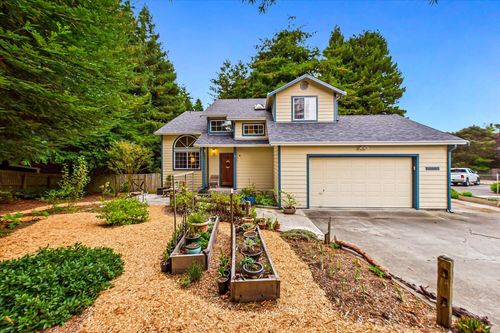 4869 Hidden Meadows Ln, Eureka, CA, 95503-5918 | Card Image