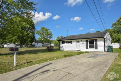 1528 S Jersey Avenue, House other with 2 bedrooms, 1 bathrooms and null parking in Muncie IN | Image 1