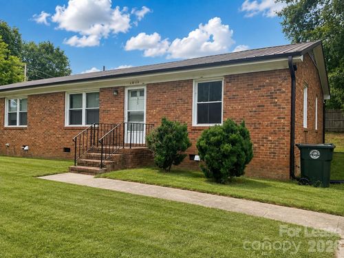 1095 Sunset Rd, Cherryville, NC, 28021-2738 | Card Image