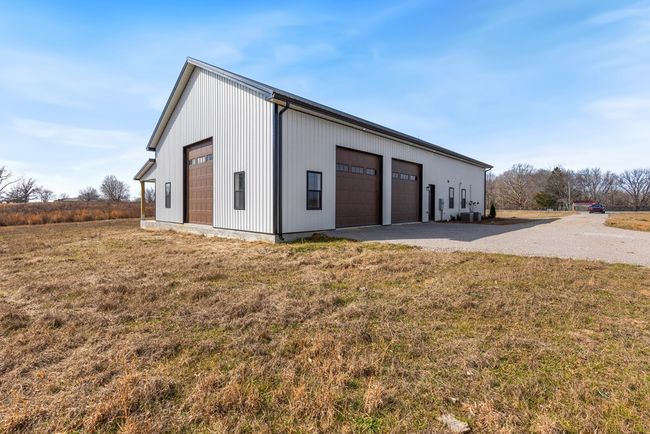 1807 Three Island Rd, Home with 3 bedrooms, 3 bathrooms and 5 parking in Walling TN | Image 29