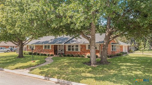 2001 Halbert St, Killeen, TX, 76541-8930 | Card Image