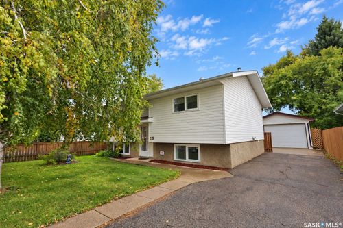 23 Berezowsky Drive, Prince Albert, SK, S6V6M4 | Card Image