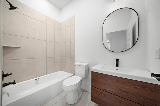 2nd Floor: Additional Guest Bath | Image 35