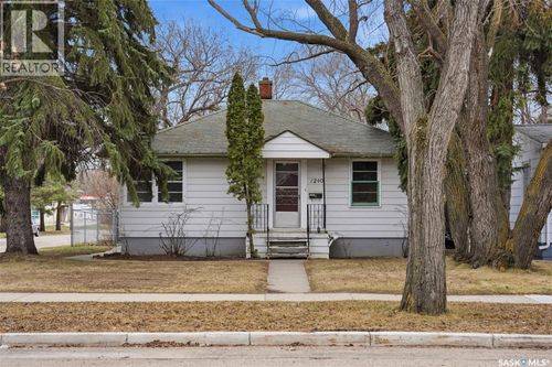 1240 Main St E, Saskatoon, SK, S7H0L2 | Card Image