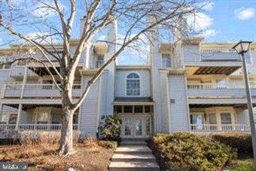 apt-10-119 Commonwealth Ct, Princeton, NJ, 08540-7002 | Card Image