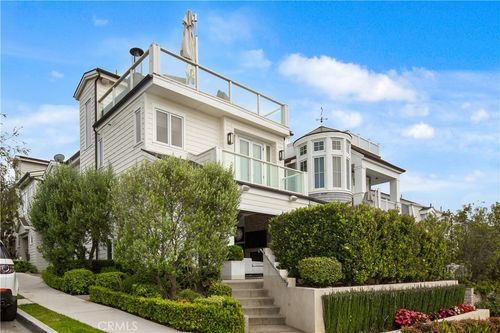 720 Poinsettia Ave, Corona del Mar, CA, 92625 | Card Image