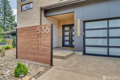 536 Ne Province Dr, Camas, WA, 98607-1709 | Card Image