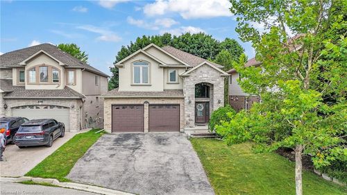 224 Paige Pl, Kitchener, ON, N2K4P5 | Card Image