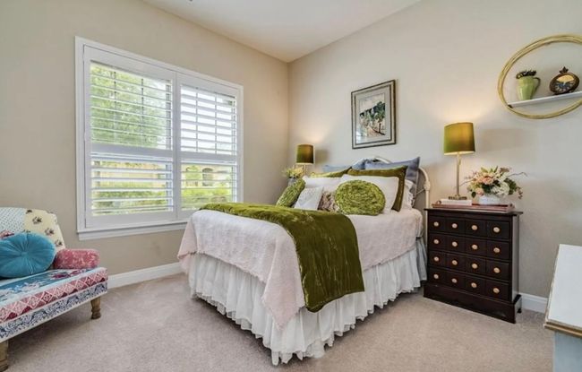 Additional bedroom downstairs with connecting bathroom | Image 17