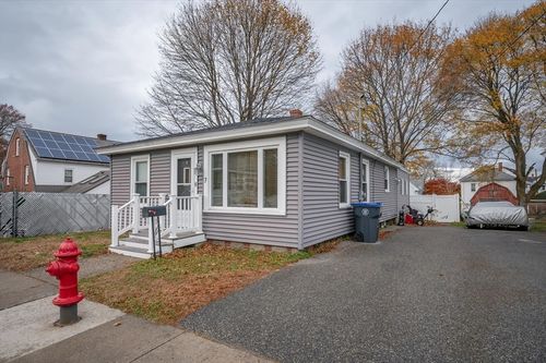 7 Field Ave, Methuen, MA, 01844-2923 | Card Image