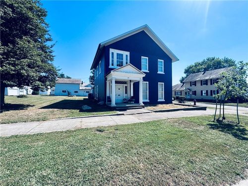 189 S 10th St, Mcconnelsville, OH, 43756-1322 | Card Image