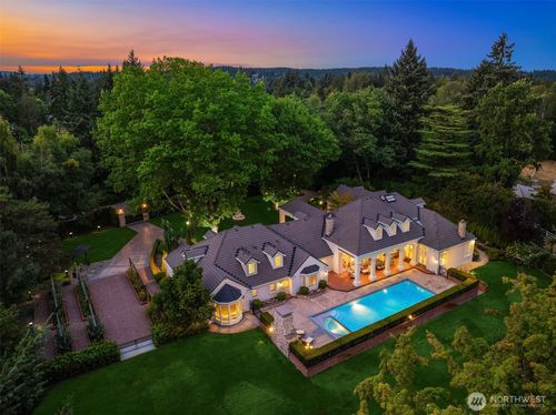 4 Diamond S Rnch, Bellevue, WA, 98004-2820 | Card Image