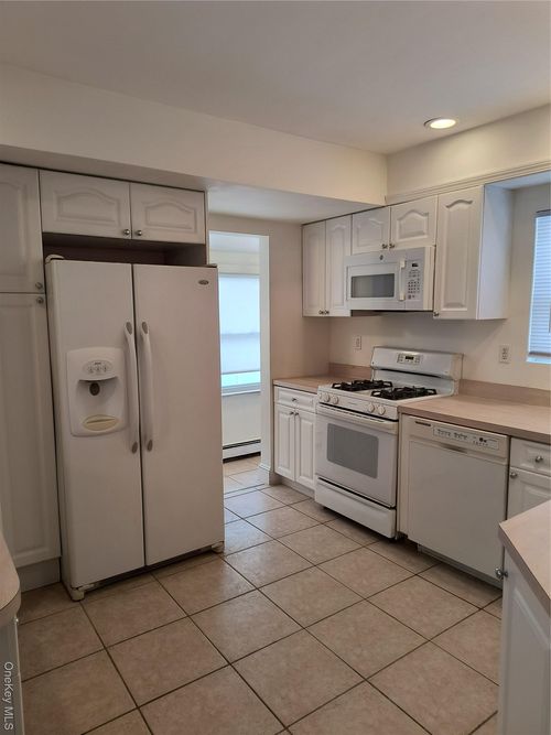 25 July Walk, Long Beach, NY, 11561-2887 | Card Image