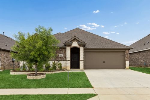 9721 Daisey Mae Ln, Aubrey, TX, 76227-5895 | Card Image
