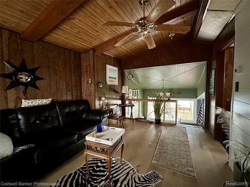 4330 Pantek Park Dr, Attica, MI, 48412-9271 | Card Image