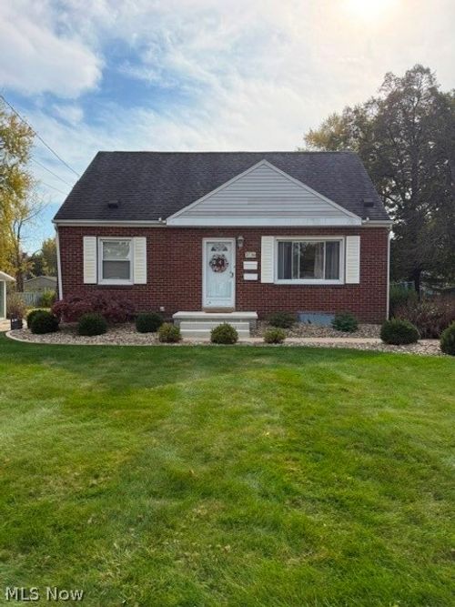 3736 Argonne St, Mogadore, OH, 44260-1111 | Card Image