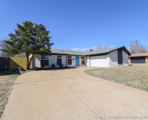 1118 N Hickory Pl, Broken Arrow, OK, 74012-1631 | Card Image