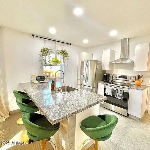 4815 E Windsor Ave, Phoenix, AZ, 85008-1630 | Card Image