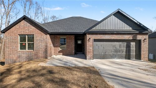 8 Osborne Ln, Bella Vista, AR, 72715-5597 | Card Image