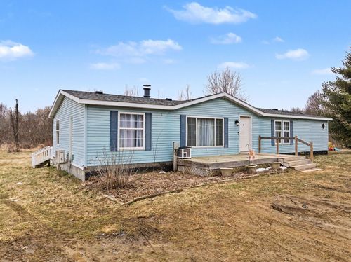 38039 20th Ave, Gobles, MI, 49055-9671 | Card Image