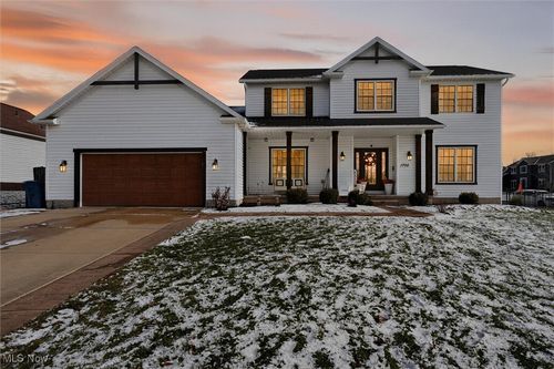 1705 Cornerstone St Sw, Hartville, OH, 44632-8915 | Card Image