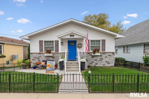 114 4th St, Fulton, IL, 61252-1878 | Card Image