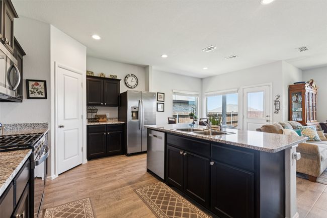8604 Caldera Ln, House other with 4 bedrooms, 2 bathrooms and null parking in Fort Worth TX | Image 7