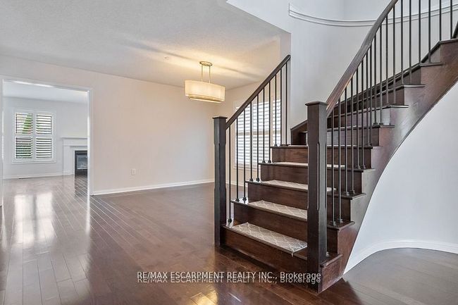 255 Monaghan Cres, House other with 4 bedrooms, 3 bathrooms and 2 parking in Milton ON | Image 6