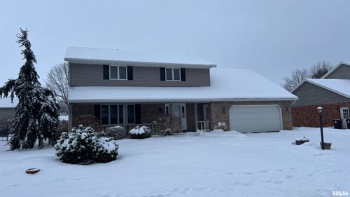 358 E Idlewood St, Morton, IL, 61550-2890 | Card Image