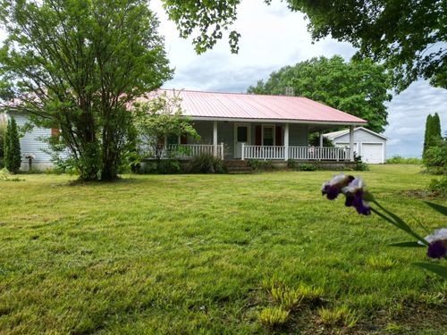 1063 Rabbit Trail Rd, Five Points, TN, 38457-5036 | Card Image