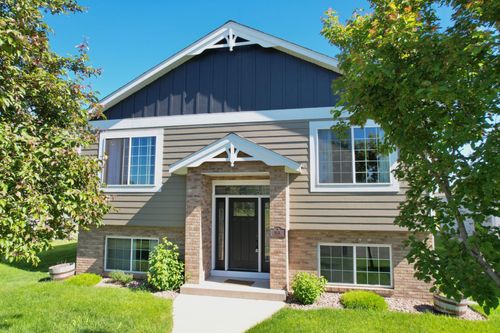 1801 Trentwood Dr, Sartell, MN, 56377-4641 | Card Image