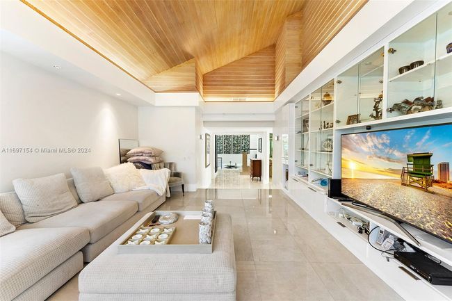 128 Orquidea Ave, House other with 5 bedrooms, 6 bathrooms and null parking in Coral Gables FL | Image 11