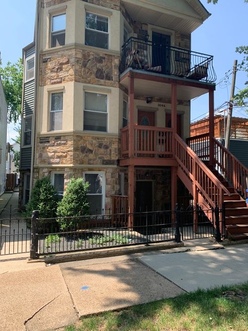 garden-3044 N Hamilton Ave, Chicago, IL, 60618-8230 | Card Image