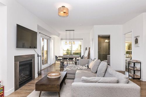 205-710 School Rd, Gibsons, BC, V0N1V9 | Card Image