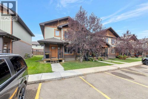 51-4008 41 Ave, Lloydminster, SK, S9V2H7 | Card Image