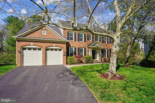 13236 Maplecrest Dr, Potomac, MD, 20854-6334 | Card Image