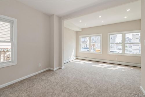 216 136th Rd, Laurelton, NY, 11413-2207 | Card Image