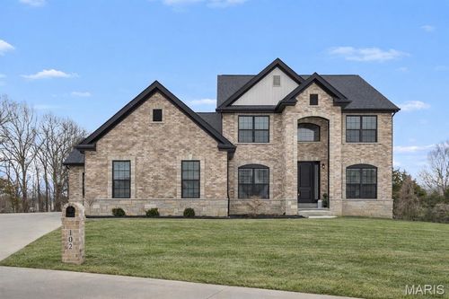 102 Enclave Terrace Ct, Weldon Spring, MO, 63304-7806 | Card Image