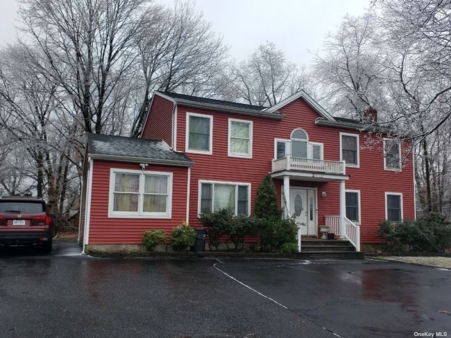 2475 Nesconset, House other with 5 bedrooms, 2 bathrooms and null parking in Lake Grove NY | Image 1