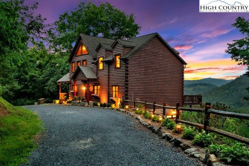 409 Jewelweed Trl, Newland, NC, 28657-9884 | Card Image