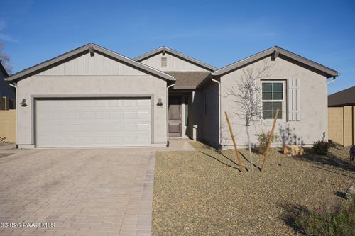 576 Whistle Stop Rd, Clarkdale, AZ, 86324-3374 | Card Image