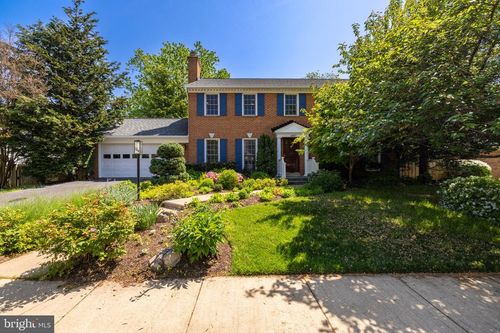 4887 35th Rd N, ARLINGTON, VA, 22207-2817 | Card Image