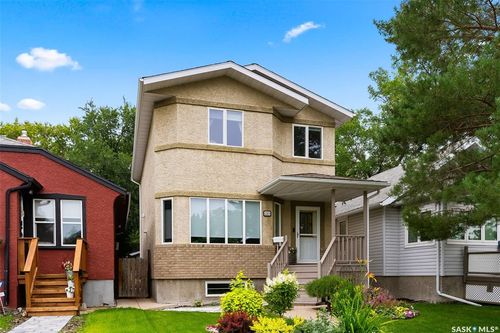 2265 Queen St, Regina, SK, S4T4C6 | Card Image